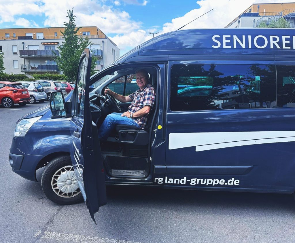 Bus Altenhilfe Der Seniorenbus der Bürgerstiftung Altenhilfe